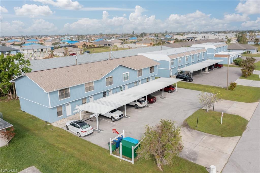 SQUARE ONE CONDO - Residential