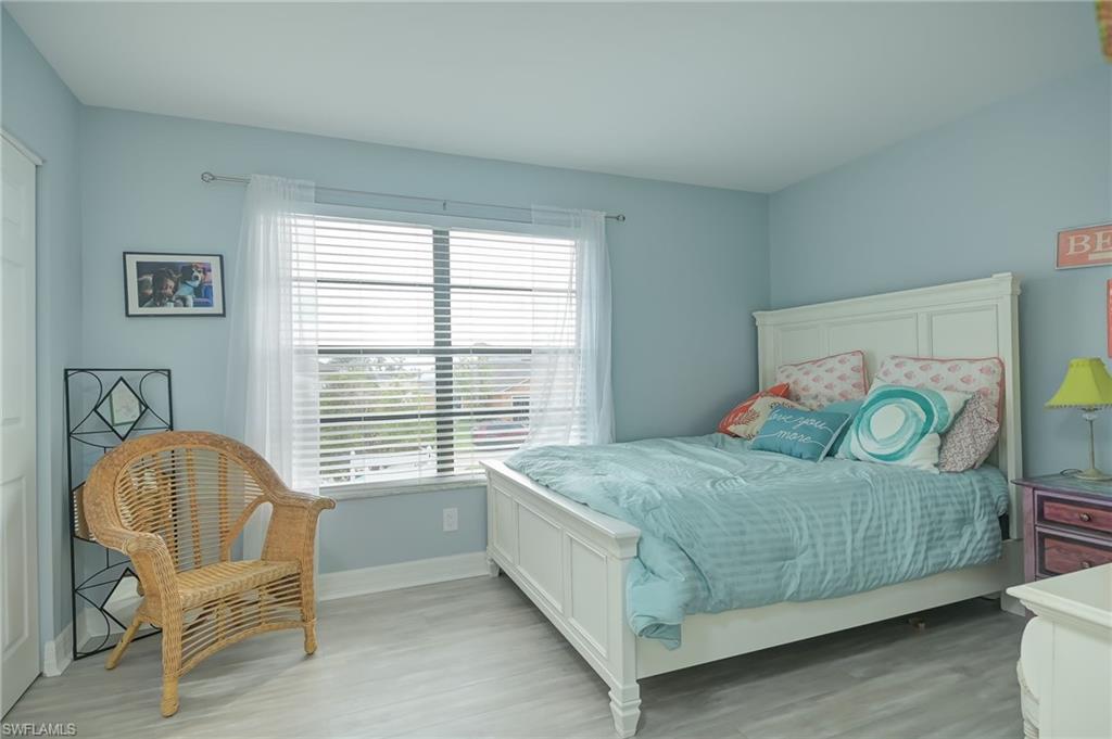 SQUARE ONE CONDO - Residential