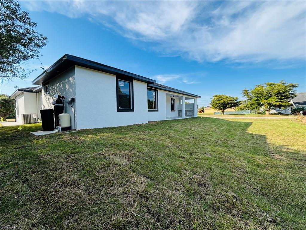 LEHIGH ACRES - Residential