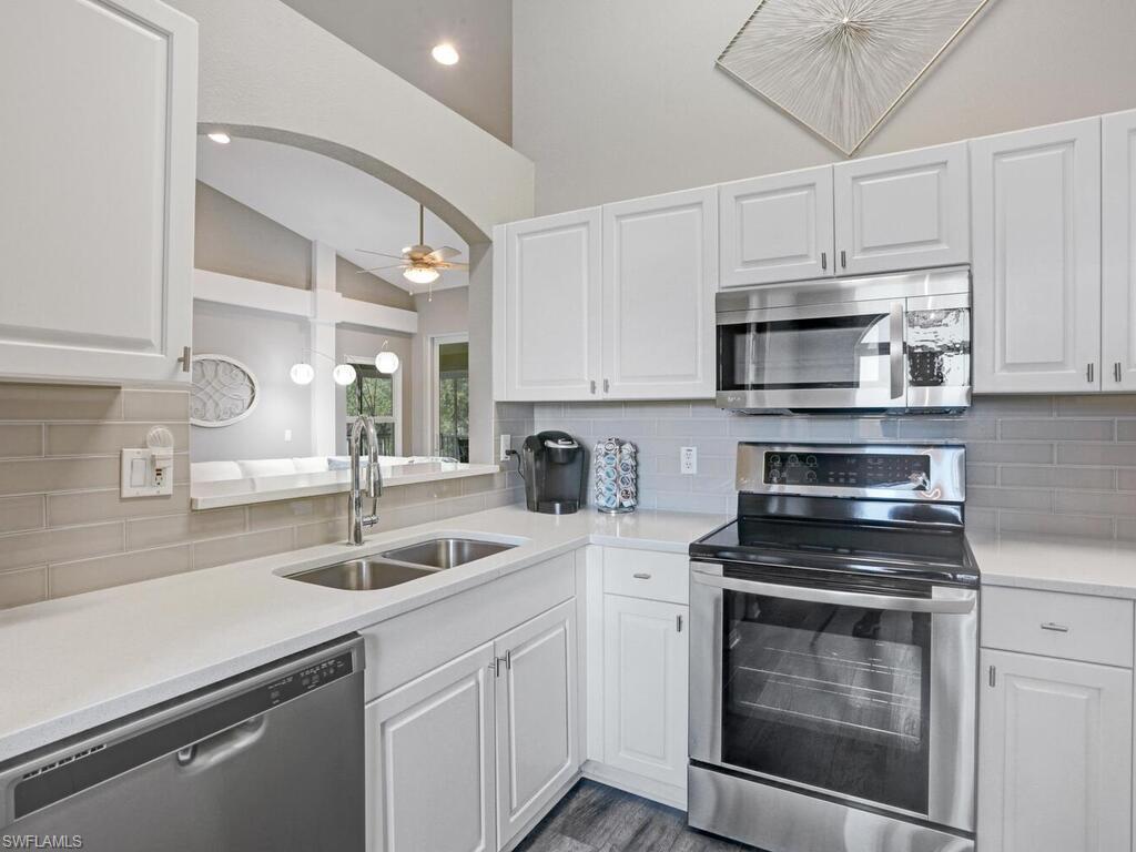 HUNTINGTON LAKES - Residential