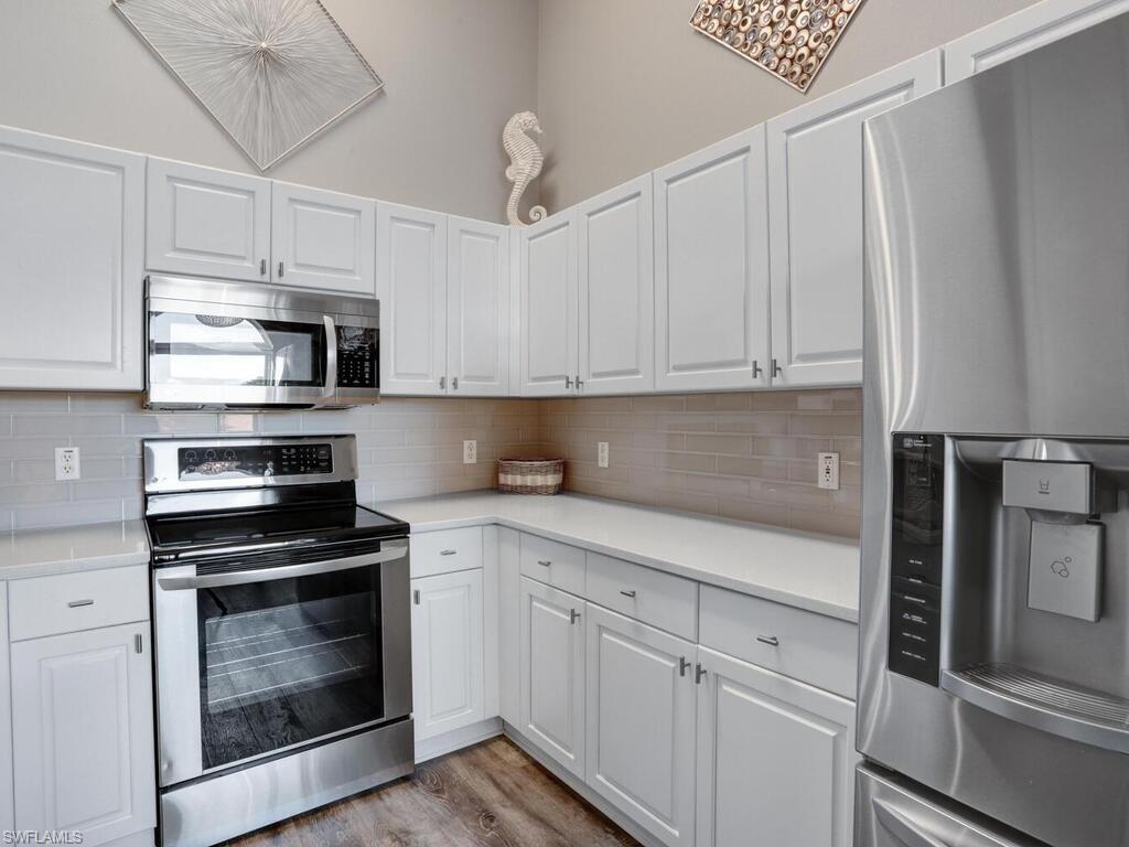 HUNTINGTON LAKES - Residential