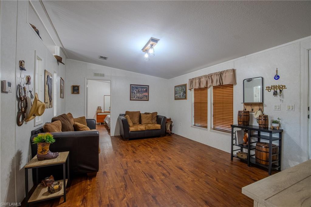 PIONEER PLANTATION SEC 27 - Residential