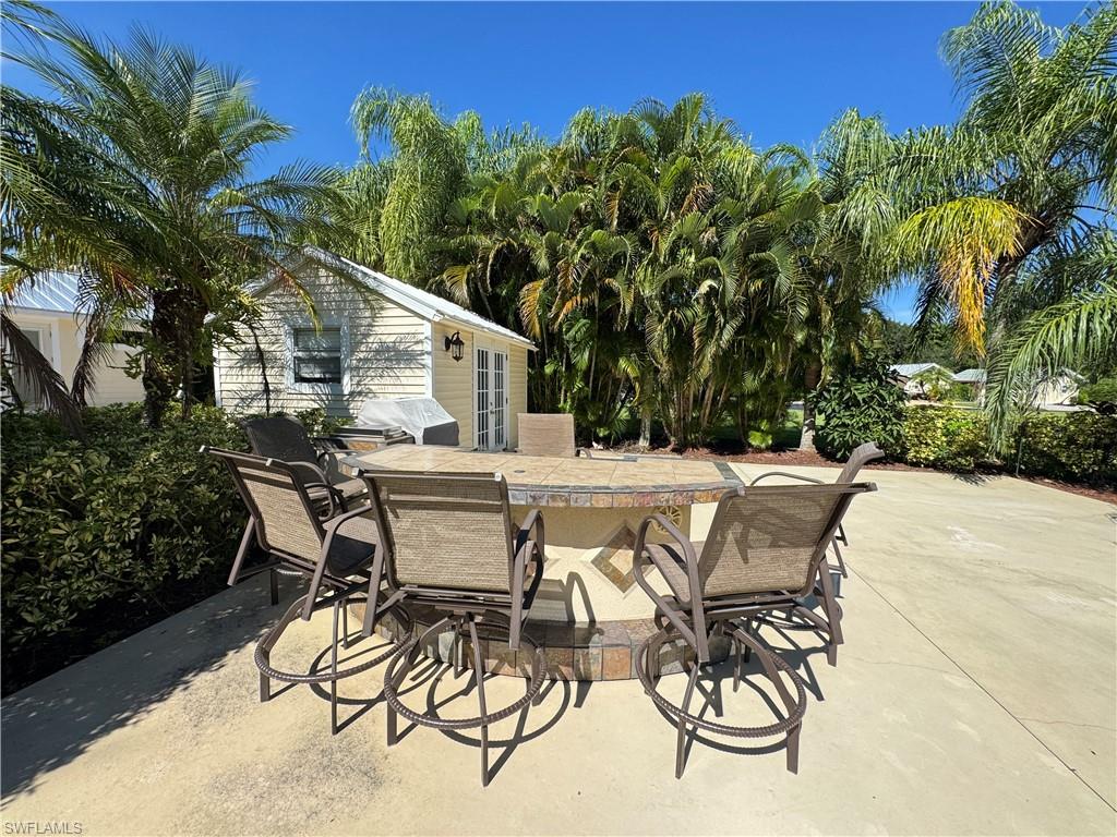 RIVERBEND MOTORCOACH RESORT - Land