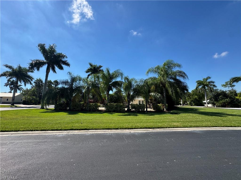 RIVERBEND MOTORCOACH RESORT - Land