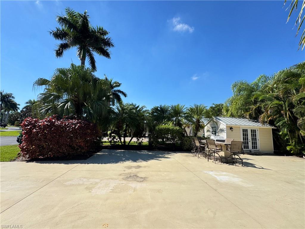 RIVERBEND MOTORCOACH RESORT - Land