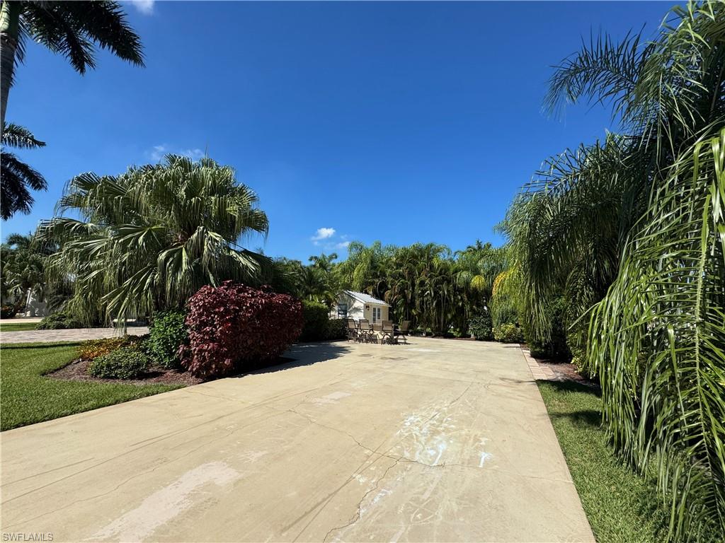 RIVERBEND MOTORCOACH RESORT - Land