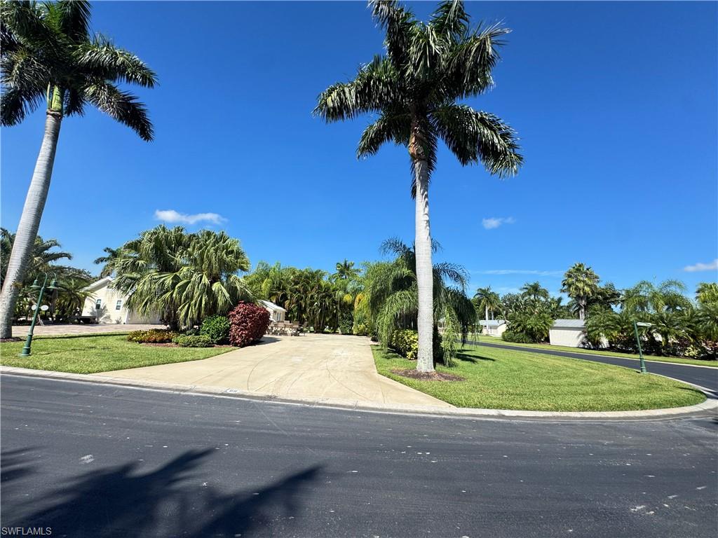 RIVERBEND MOTORCOACH RESORT - Land