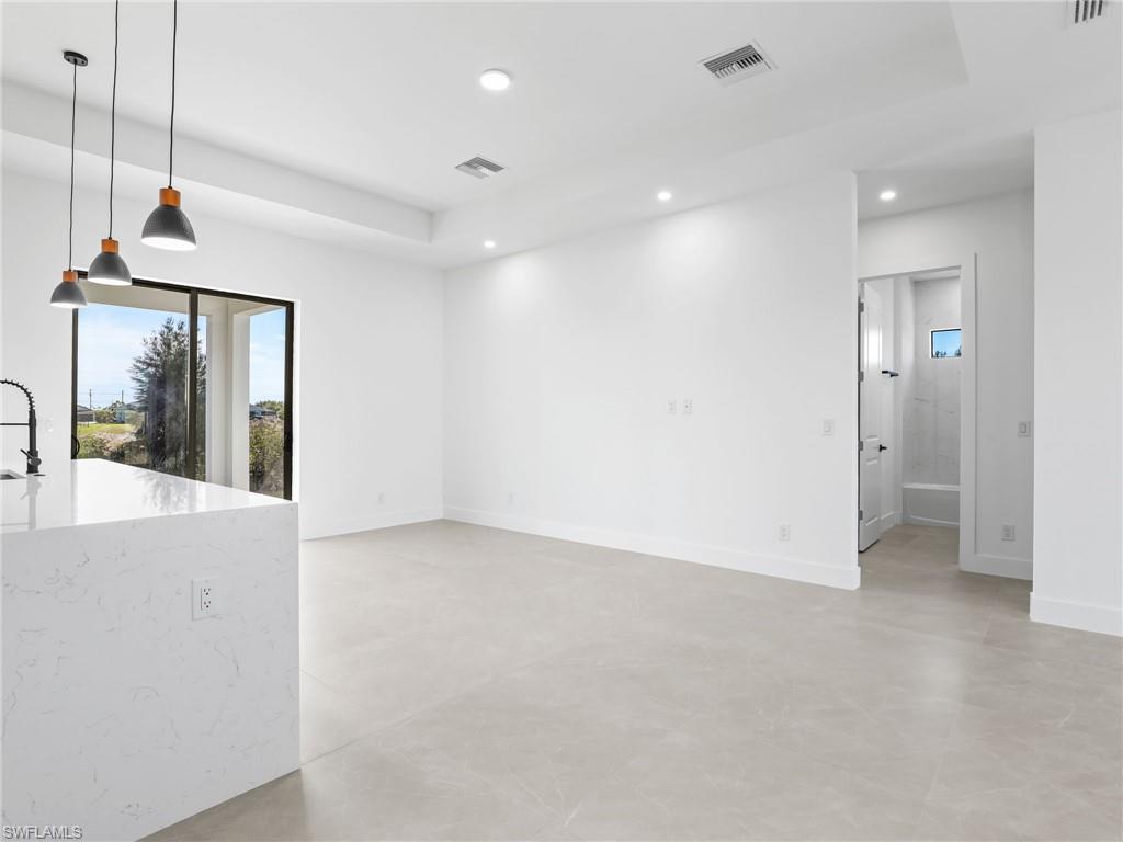 CAPE CORAL - Residential Lease