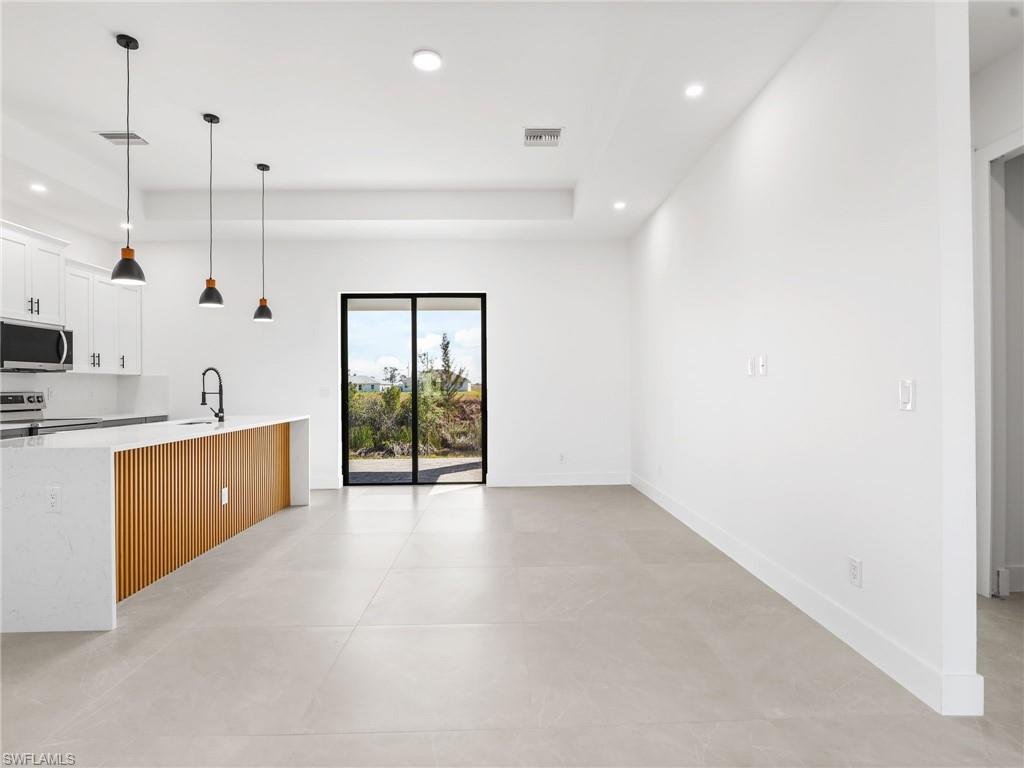 CAPE CORAL - Residential Lease