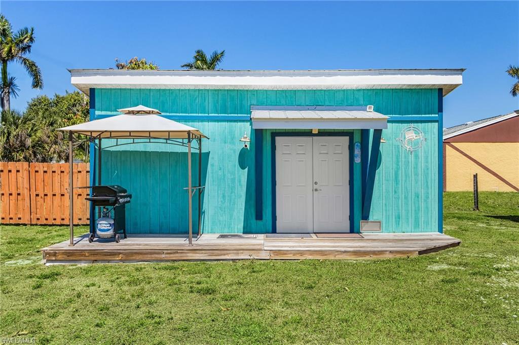 PINE ISLAND - Residential