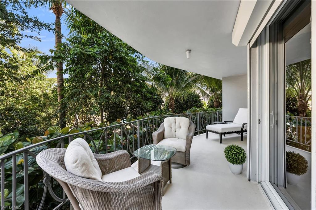 LA TOUR RIVAGE - Residential