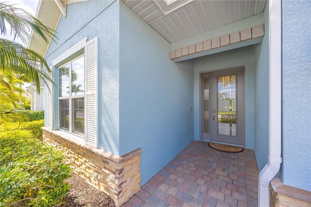 HALFMOON POINT - Residential