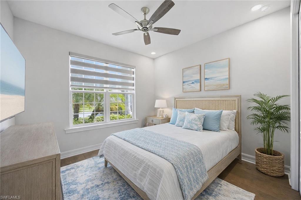 HALFMOON POINT - Residential