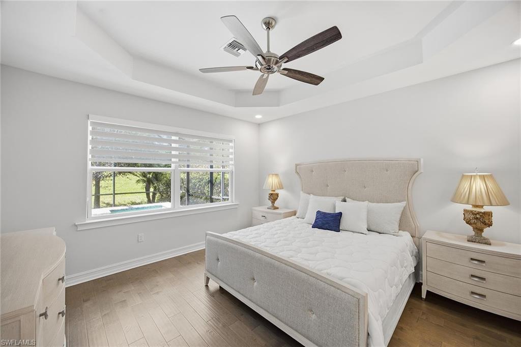 HALFMOON POINT - Residential