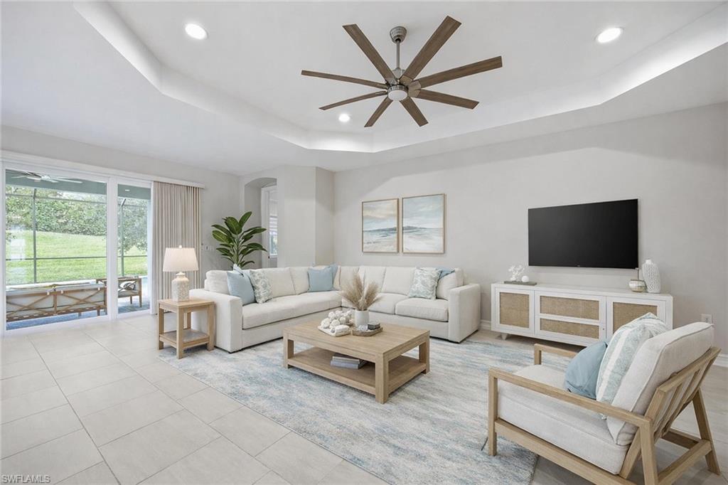 HALFMOON POINT - Residential