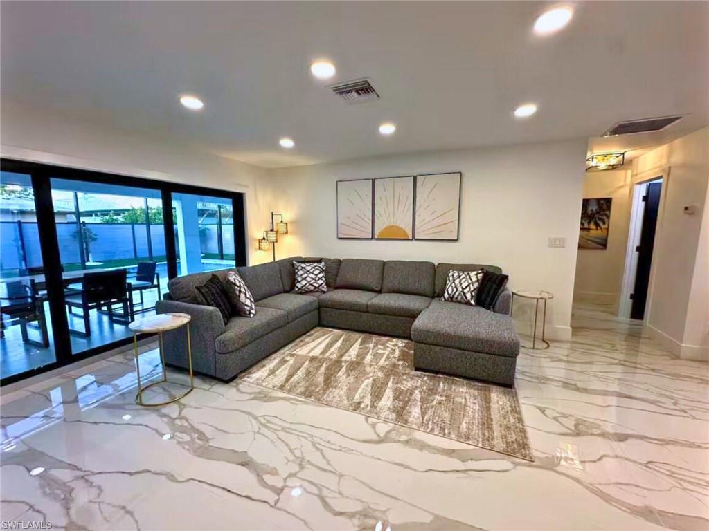 ISLES OF CAPRI - Residential