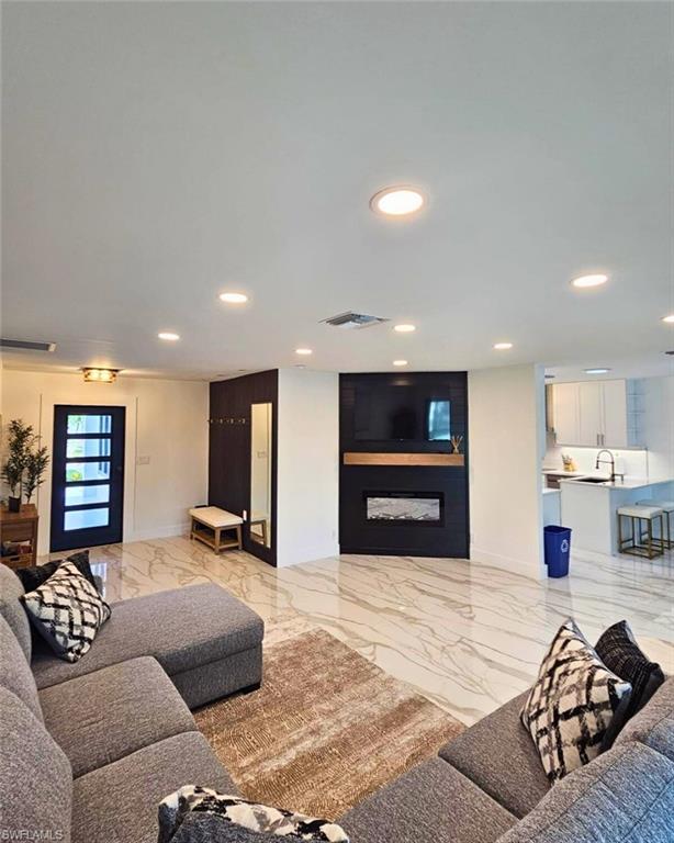 ISLES OF CAPRI - Residential