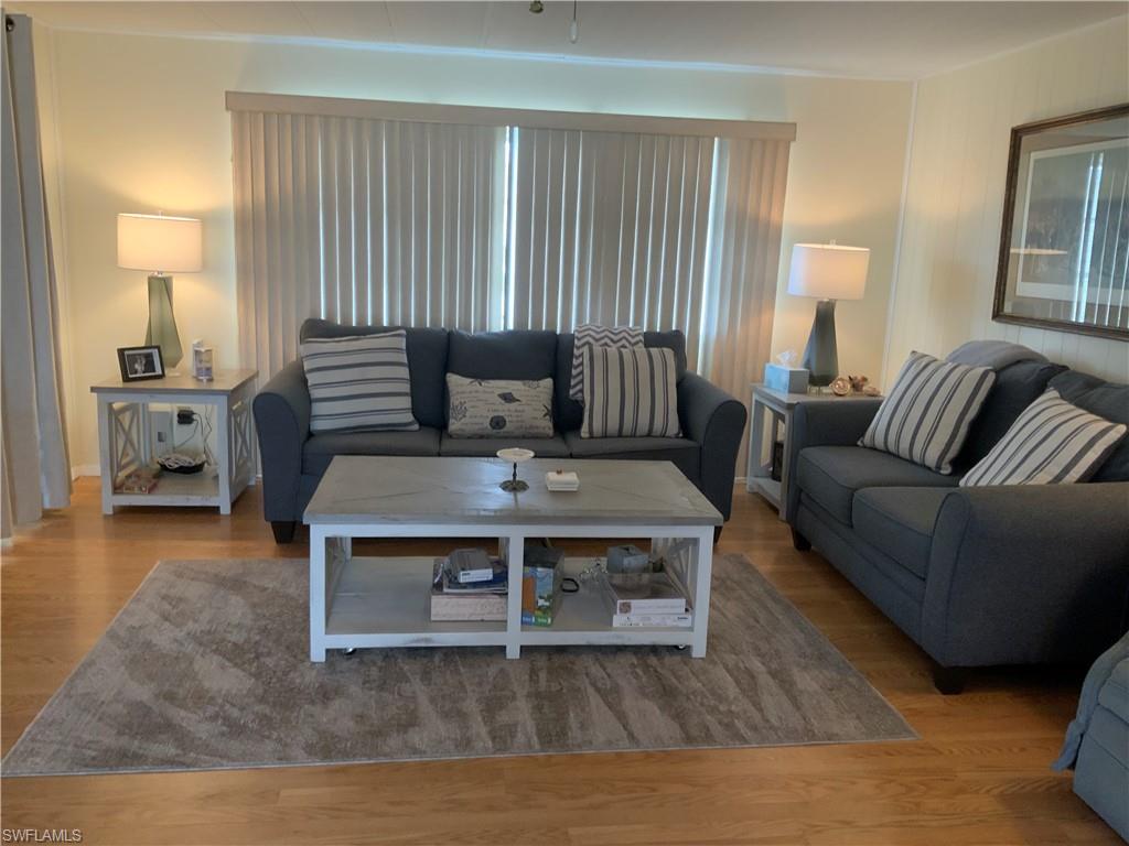 SIX LAKES COUNTRY CLUB - Residential