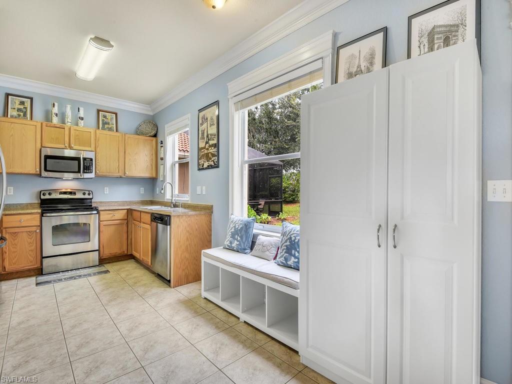 BOTANICA LAKES - Residential