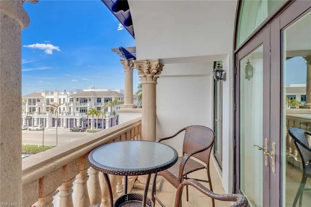 Naples, Florida, 34102, United States, 2 Bedrooms Bedrooms, ,2 BathroomsBathrooms,Residential,Active,1834333