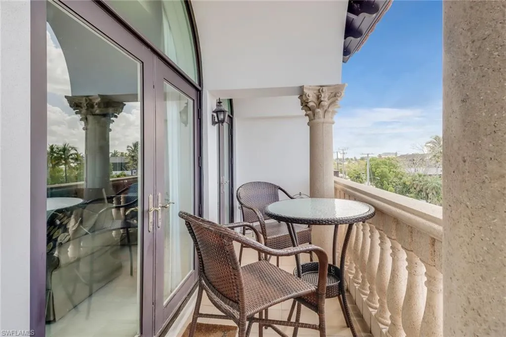 Naples, Florida, 34102, United States, 2 Bedrooms Bedrooms, ,2 BathroomsBathrooms,Residential,Active,1834333