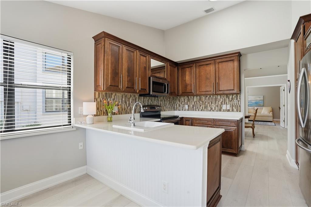 BURNING TREE - Residential