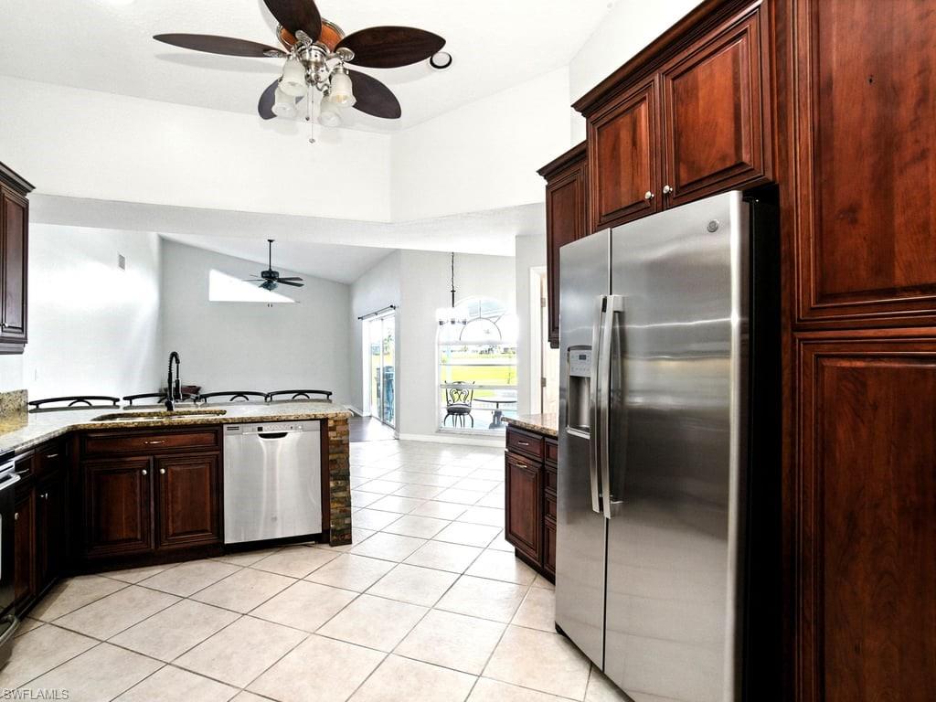 CAPE ROYAL - Residential