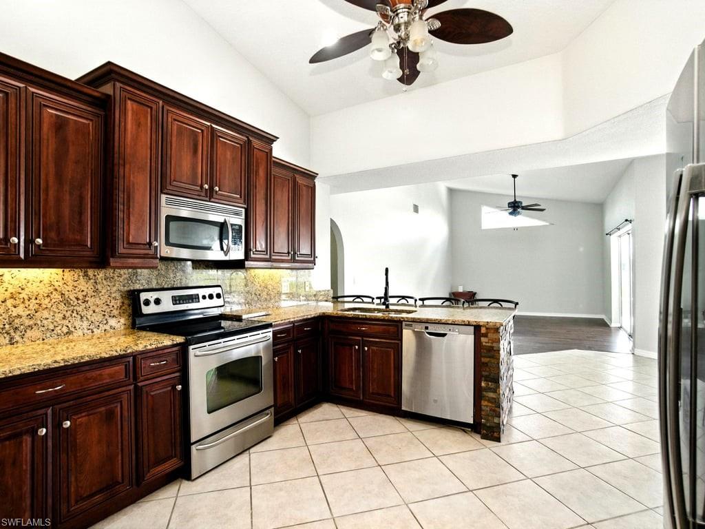 CAPE ROYAL - Residential