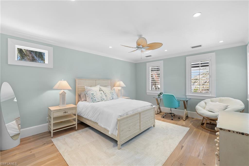 PARK SHORE - Residential