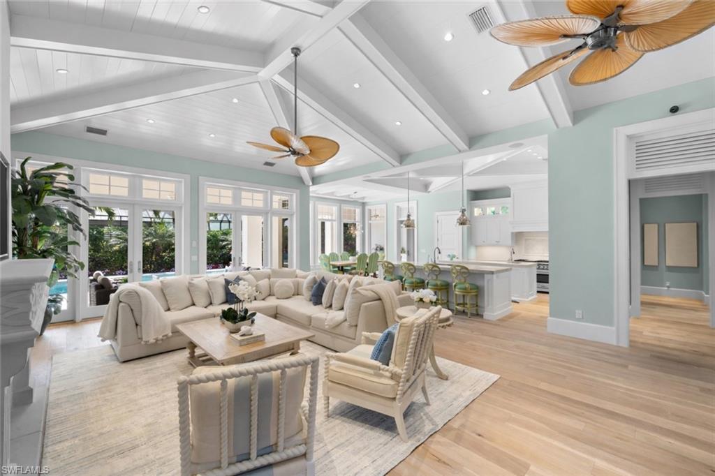 PARK SHORE - Residential