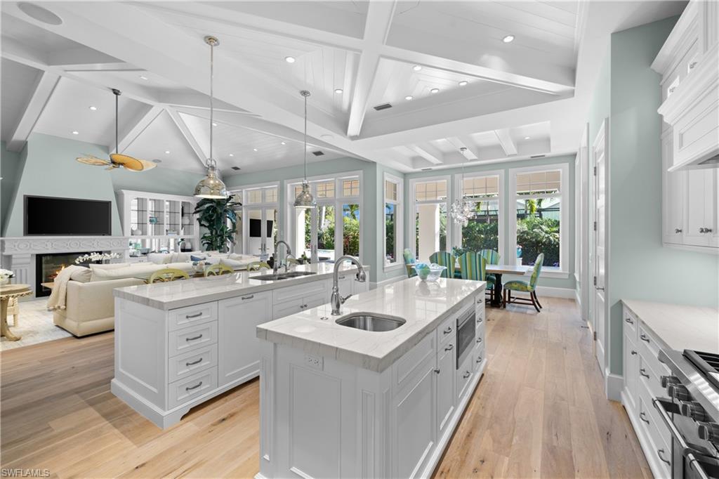 PARK SHORE - Residential