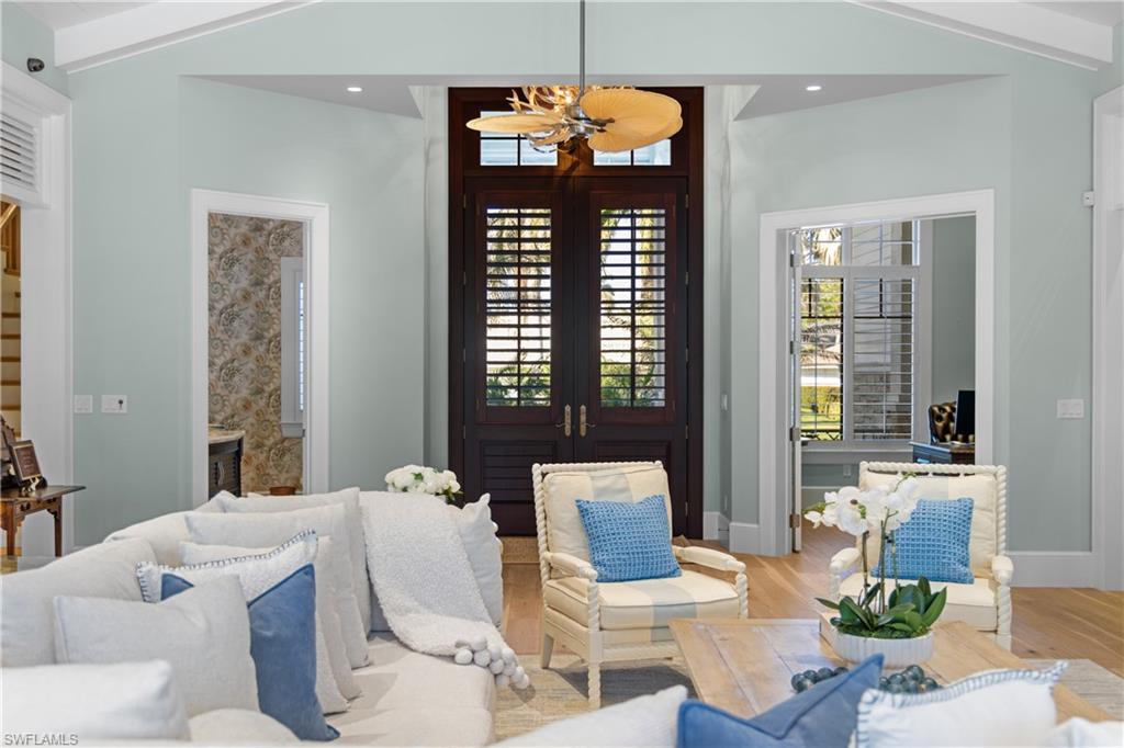 PARK SHORE - Residential