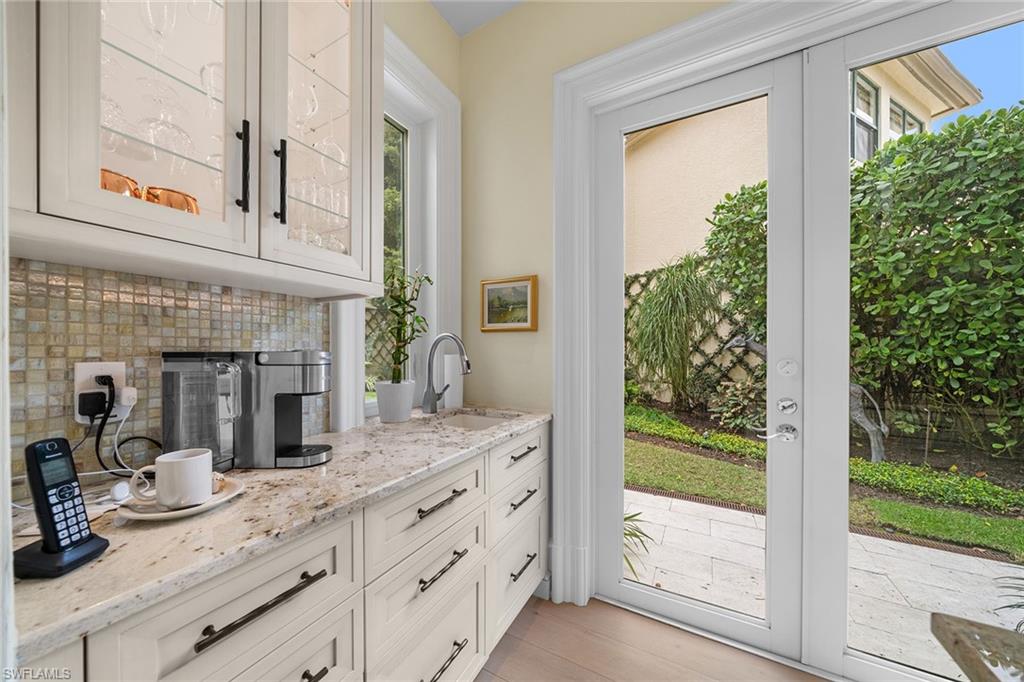 VIZCAYA AT BAY COLONY - Residential