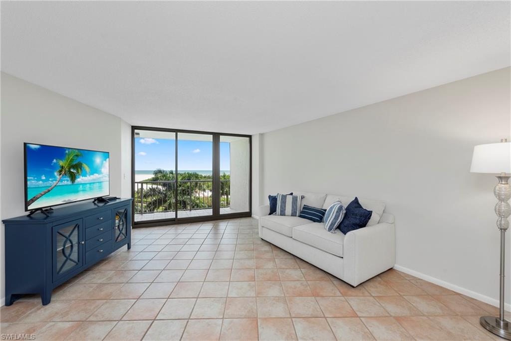 SOUTH SEAS - Residential