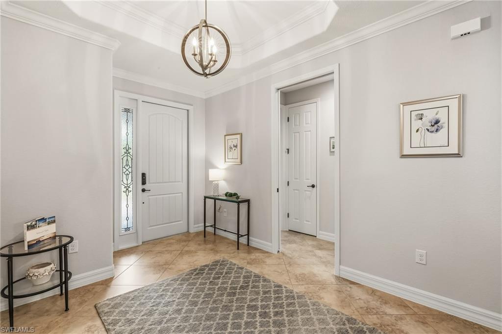 TWIN EAGLES - Residential