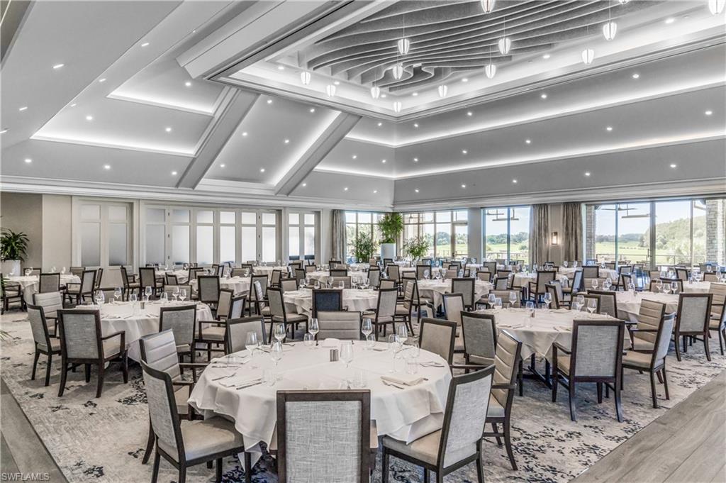 TWIN EAGLES - Residential