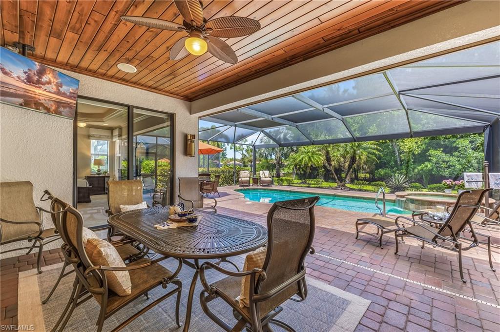 TWIN EAGLES - Residential