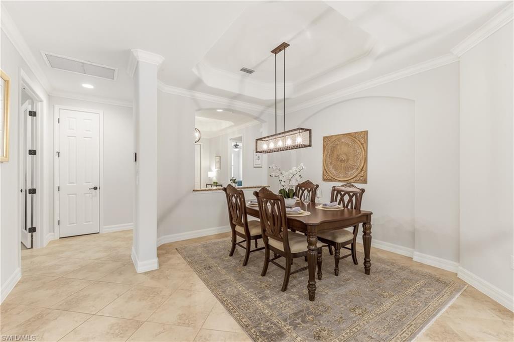 TWIN EAGLES - Residential