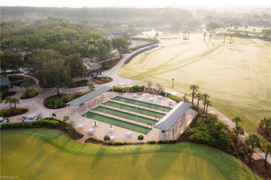 TWIN EAGLES - Residential