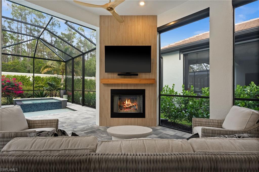 CAYMAS - Residential