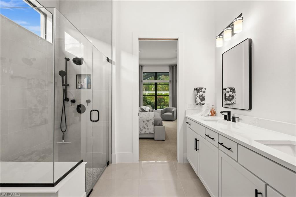 CAYMAS - Residential