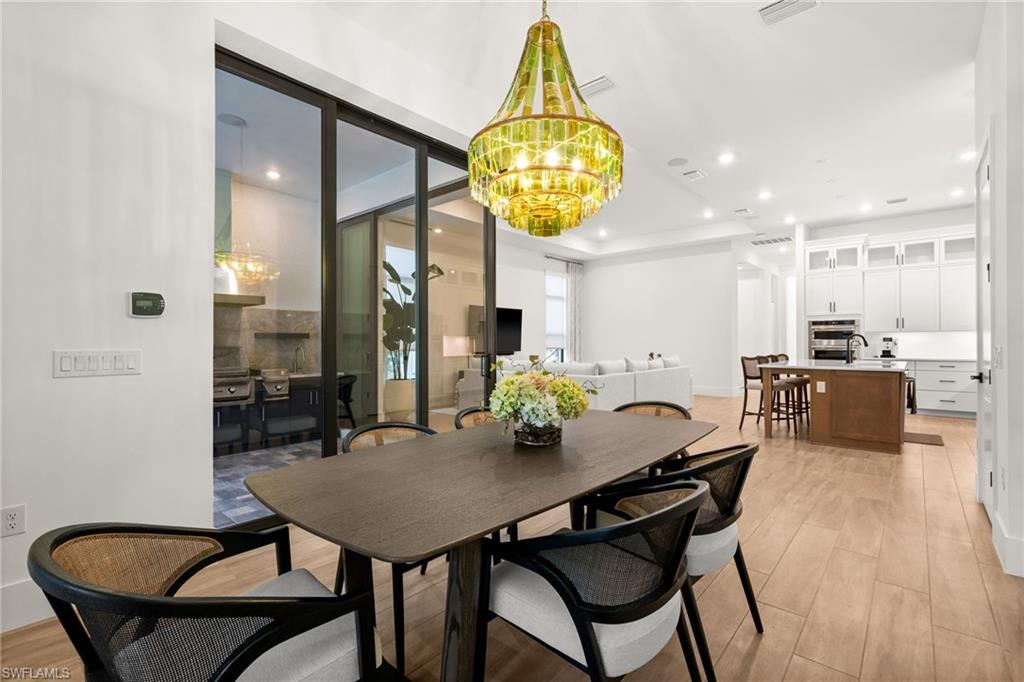 CAYMAS - Residential