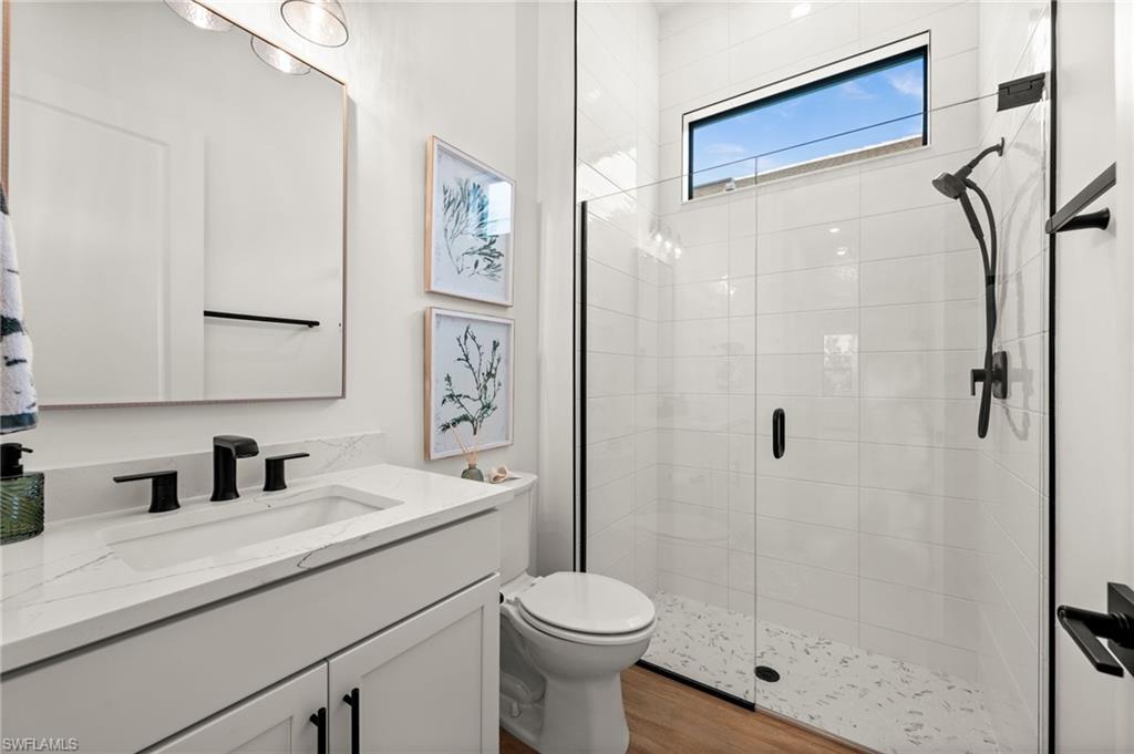 CAYMAS - Residential