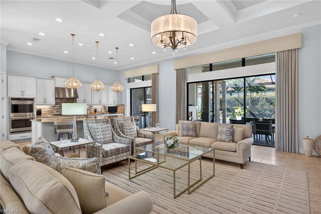 ESPLANADE - Residential