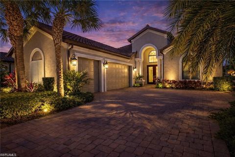 8667 Amour CT NAPLES FL 34119