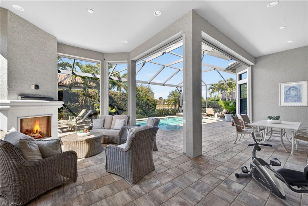 ESPLANADE - Residential