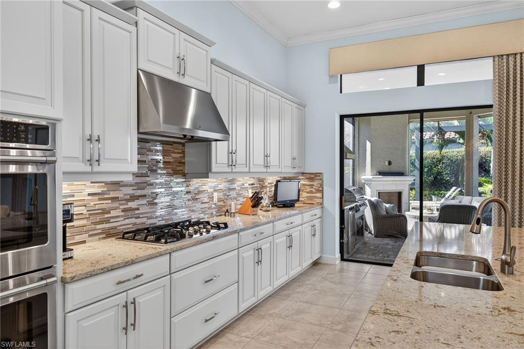 ESPLANADE - Residential