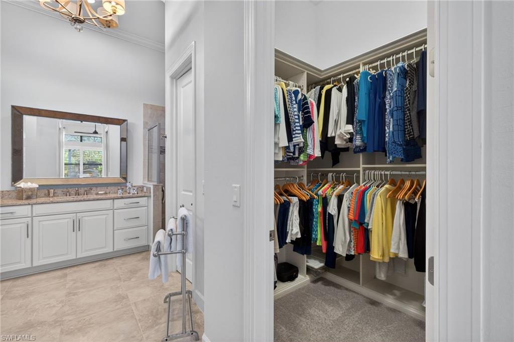 ESPLANADE - Residential