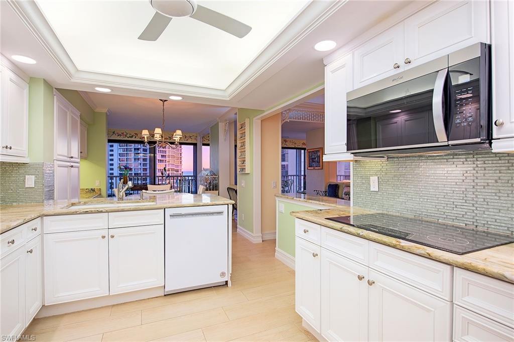 4401 Gulf Shore BLVD N C905