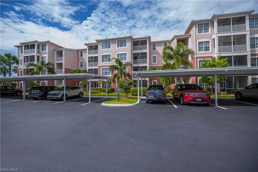 ROYAL POINTE - Residential